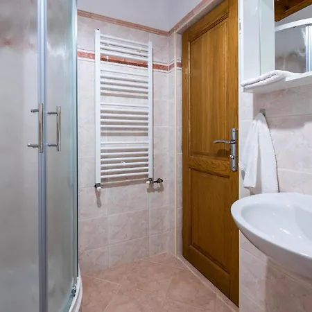 2 Bedroom Stunning In